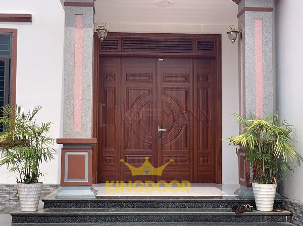 Mẫu cửa thép vân gỗ tại Tiền Giang
